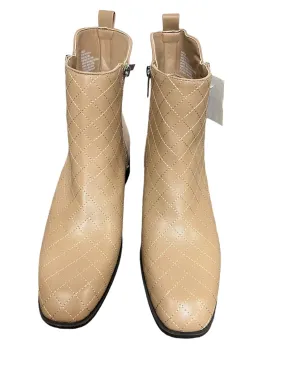 Boots Ankle Flats By Just Fab In Beige, Size: 10