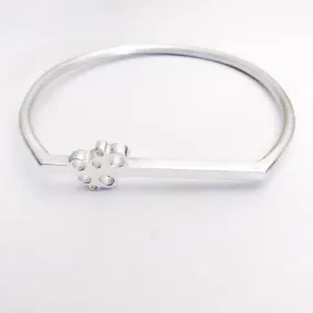 Bubble Flat line sterling silver bangle